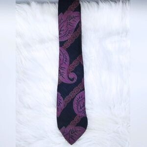 Givenchy vintage silk tie EUC